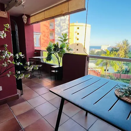 Bueno, Bonito Y Barato Costa Apartment